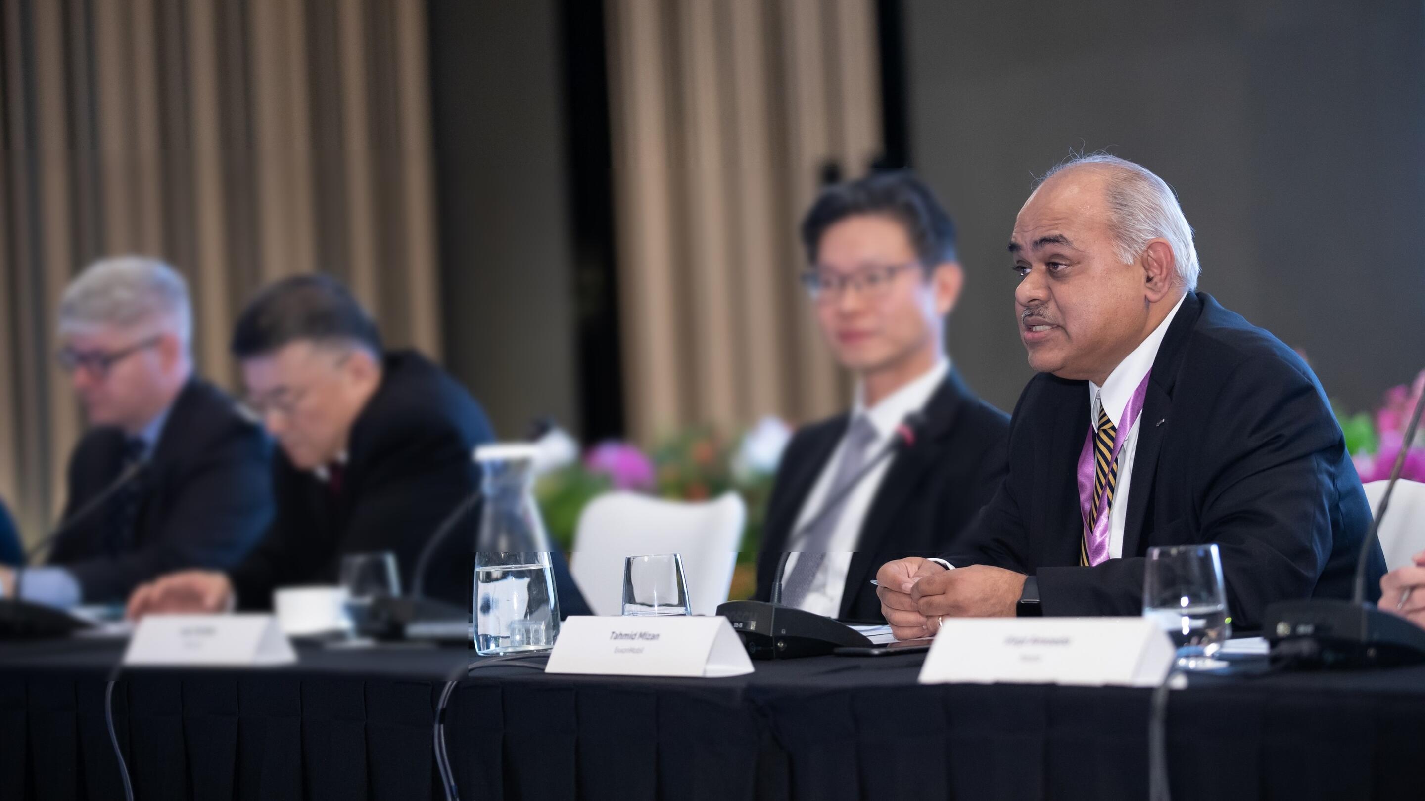 Tahmid (foreground) engaging the group at the inaugural Roundtable on Advancing Sustainable Aviation in Singapore. Photo credit: Civil Aviation Authority of Singapore (CAAS)