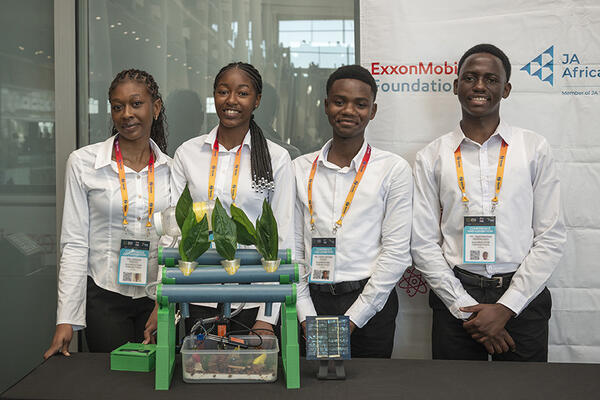 Scholar Sprouts, with their compact aquaponics system