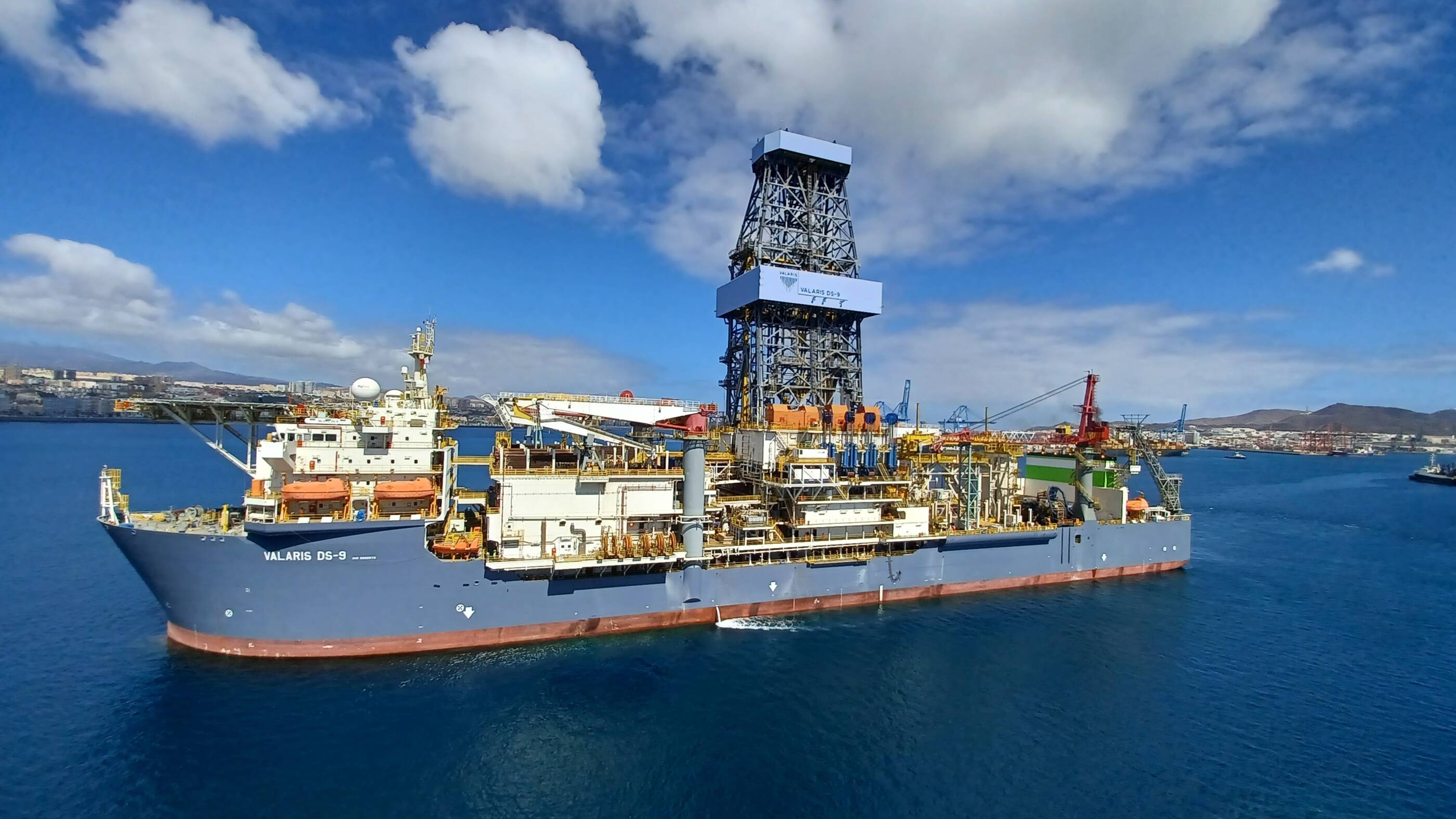 Valaris DS-9 rig in harbor