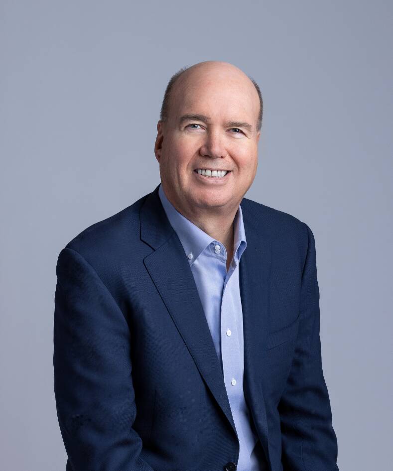 Headshot of Lawrence W. Kellner