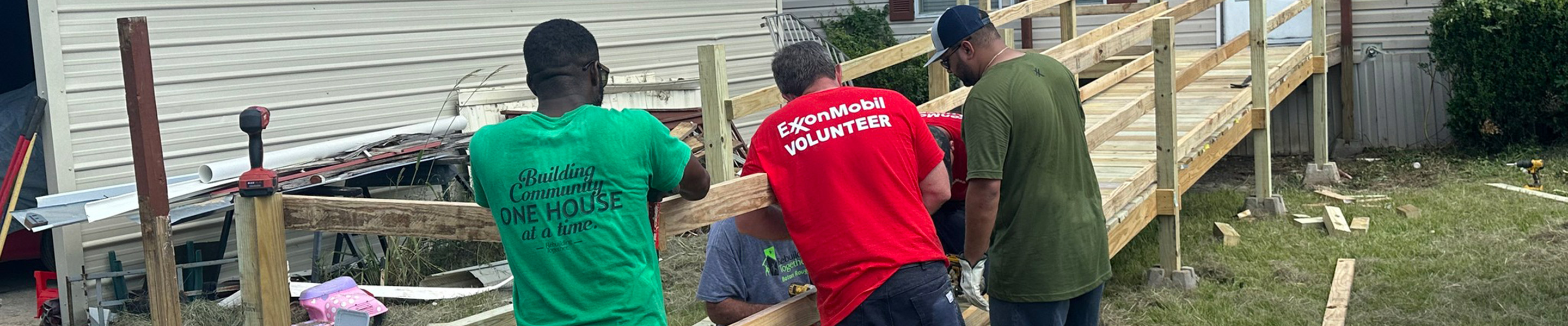Rebuilding Together - employee volunteers